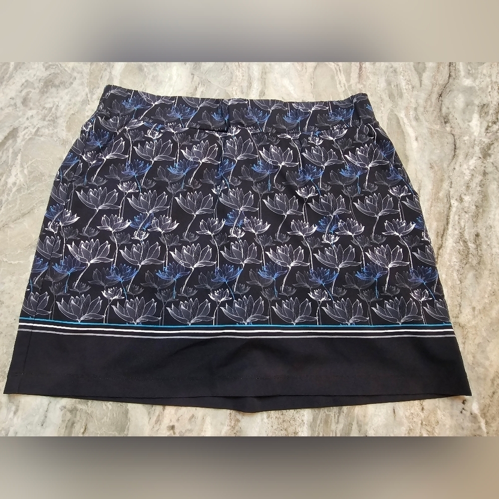 Kyodan Golf Floral Skort Women’s Medium Black Blue White Athletic Pull-On Skirt